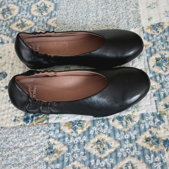 Dansko Black Flats 8.5 ...39 - Picture 4 of 8